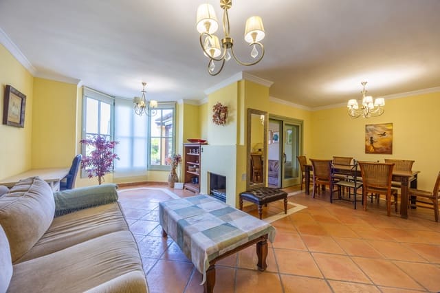 3 soveværelse Byhus til salg i Sotogrande, San Roque med swimmingpool - € 750.000 (Ref: 9701534)