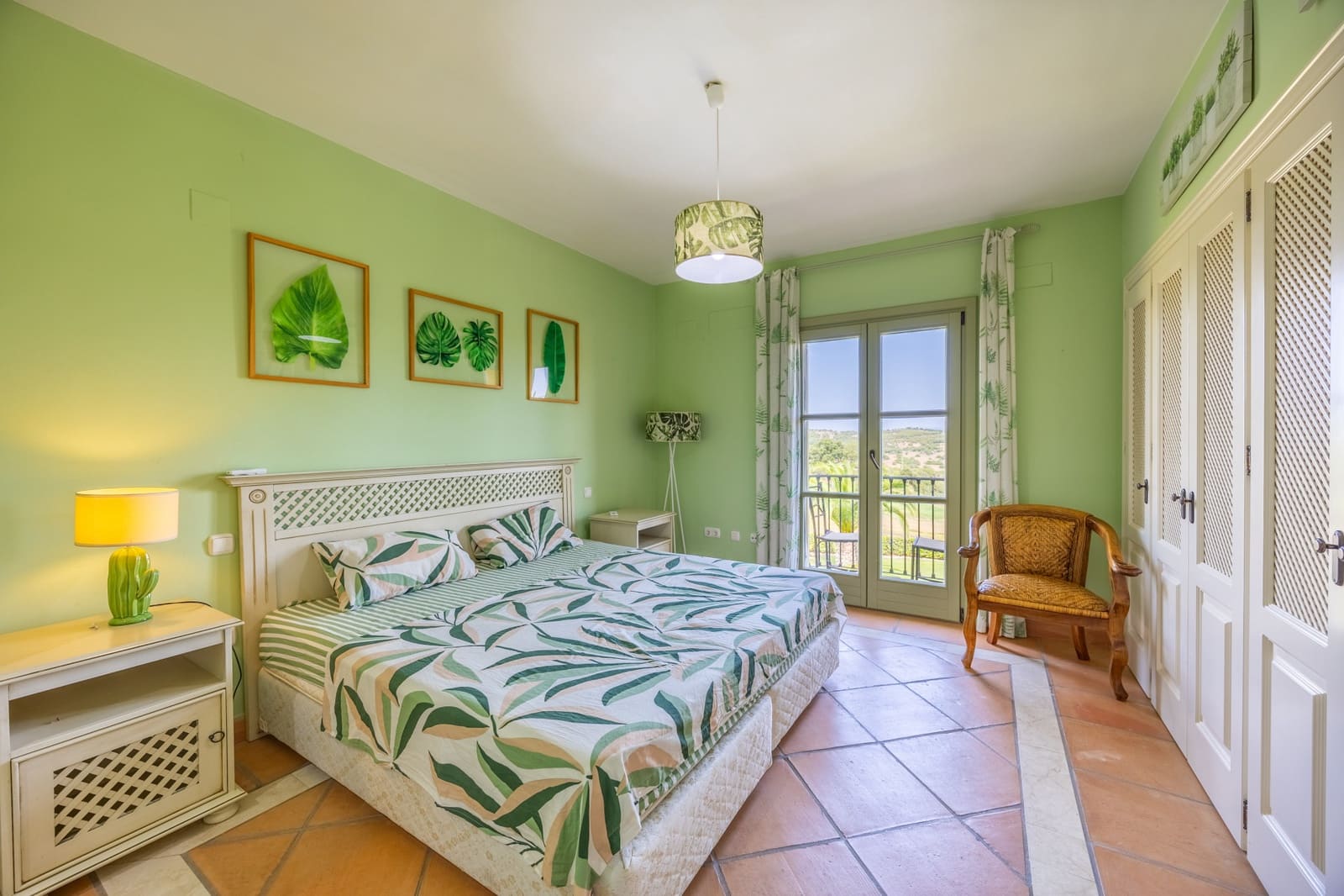 3 soveværelse Byhus til salg i Sotogrande med swimmingpool - € 750.000 (Ref: 9701534)