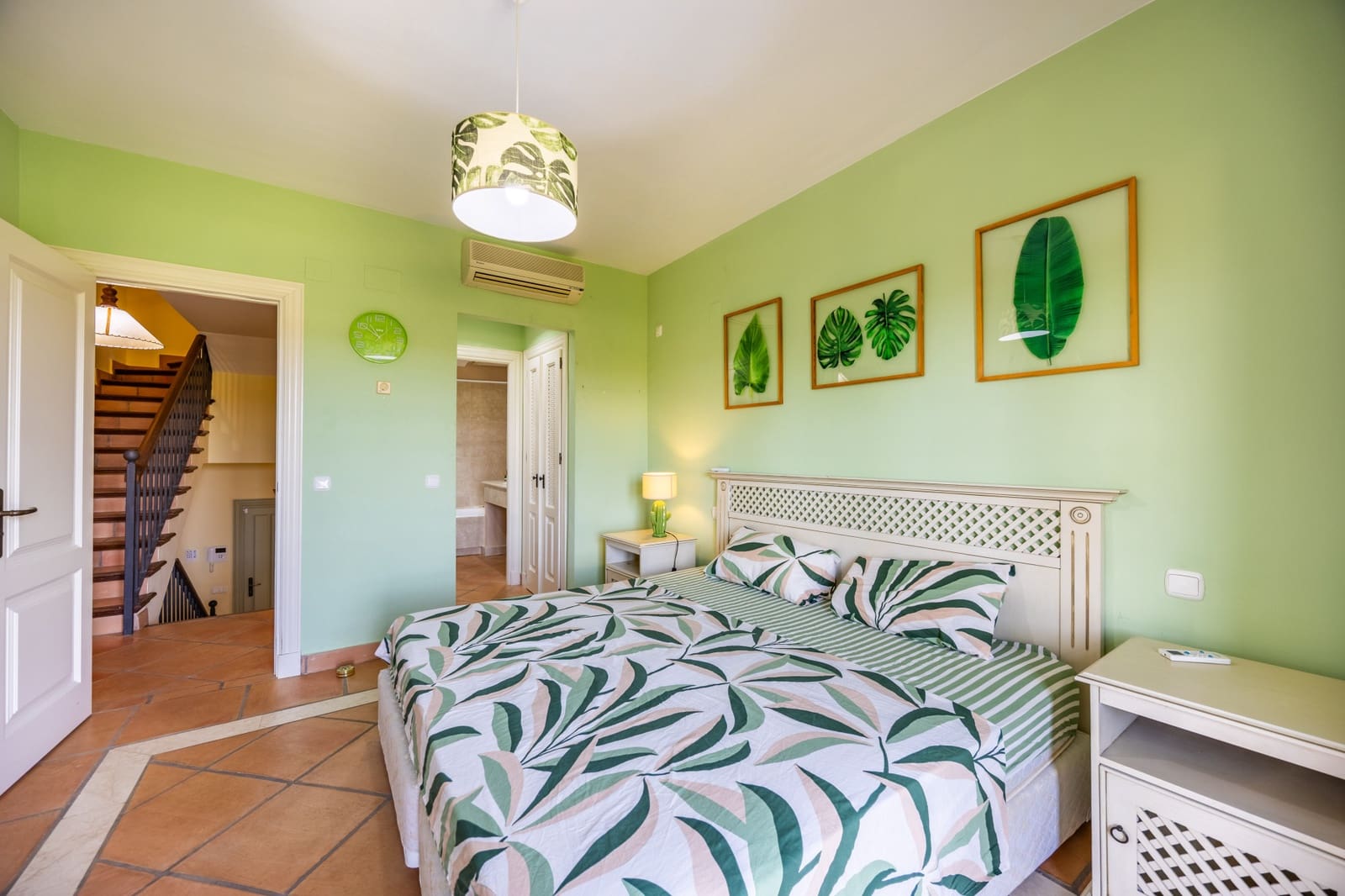 3 soveværelse Byhus til salg i Sotogrande med swimmingpool - € 750.000 (Ref: 9701534)