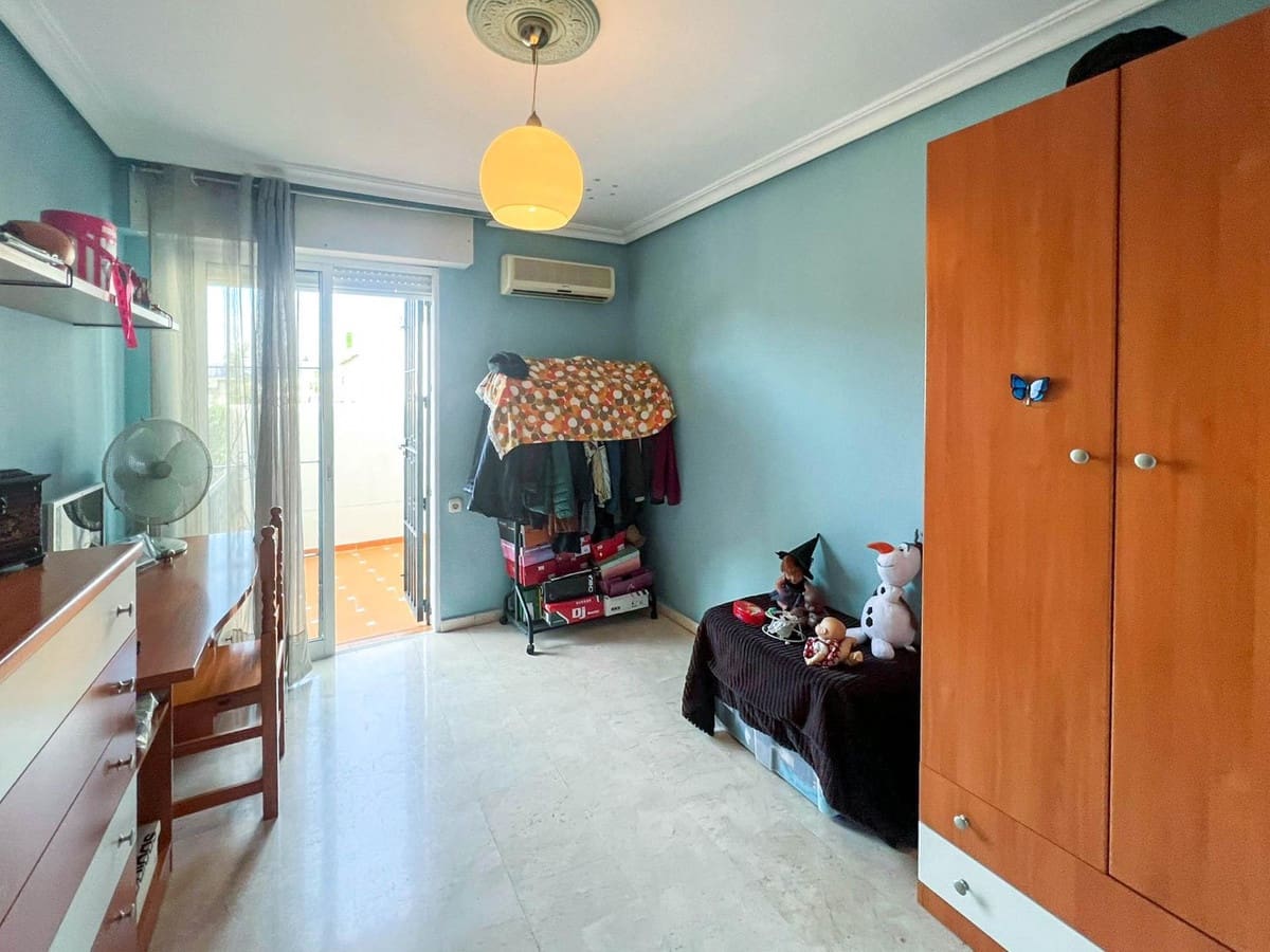 Chalet de 3 habitaciones en Mijas en venta - 475.000 € (Ref: 9701535)