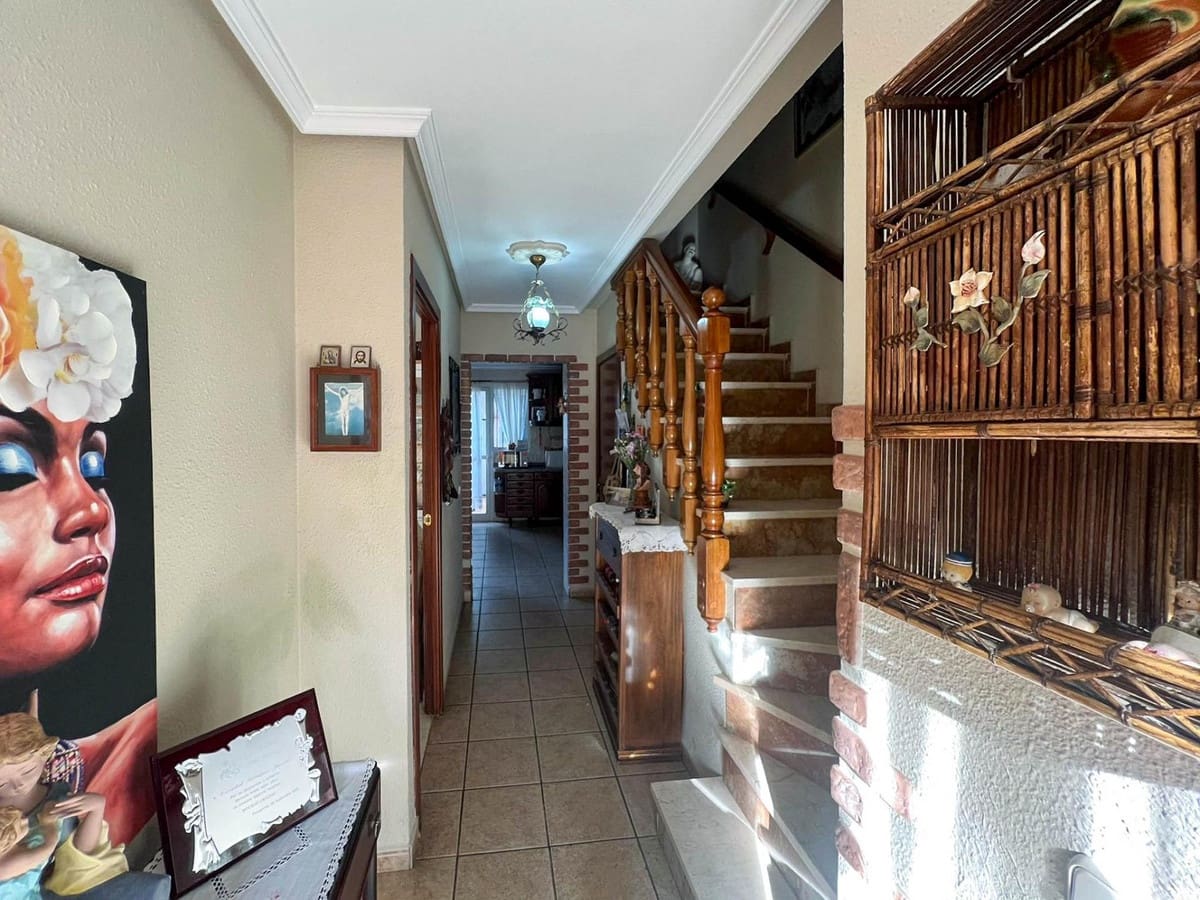 Chalet de 3 habitaciones en Mijas en venta - 475.000 € (Ref: 9701535)