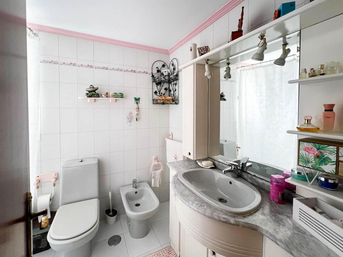 Chalet de 3 habitaciones en Mijas en venta - 475.000 € (Ref: 9701535)