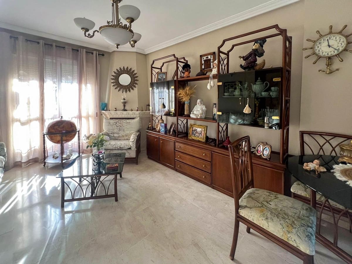 Chalet de 3 habitaciones en Mijas en venta - 475.000 € (Ref: 9701535)