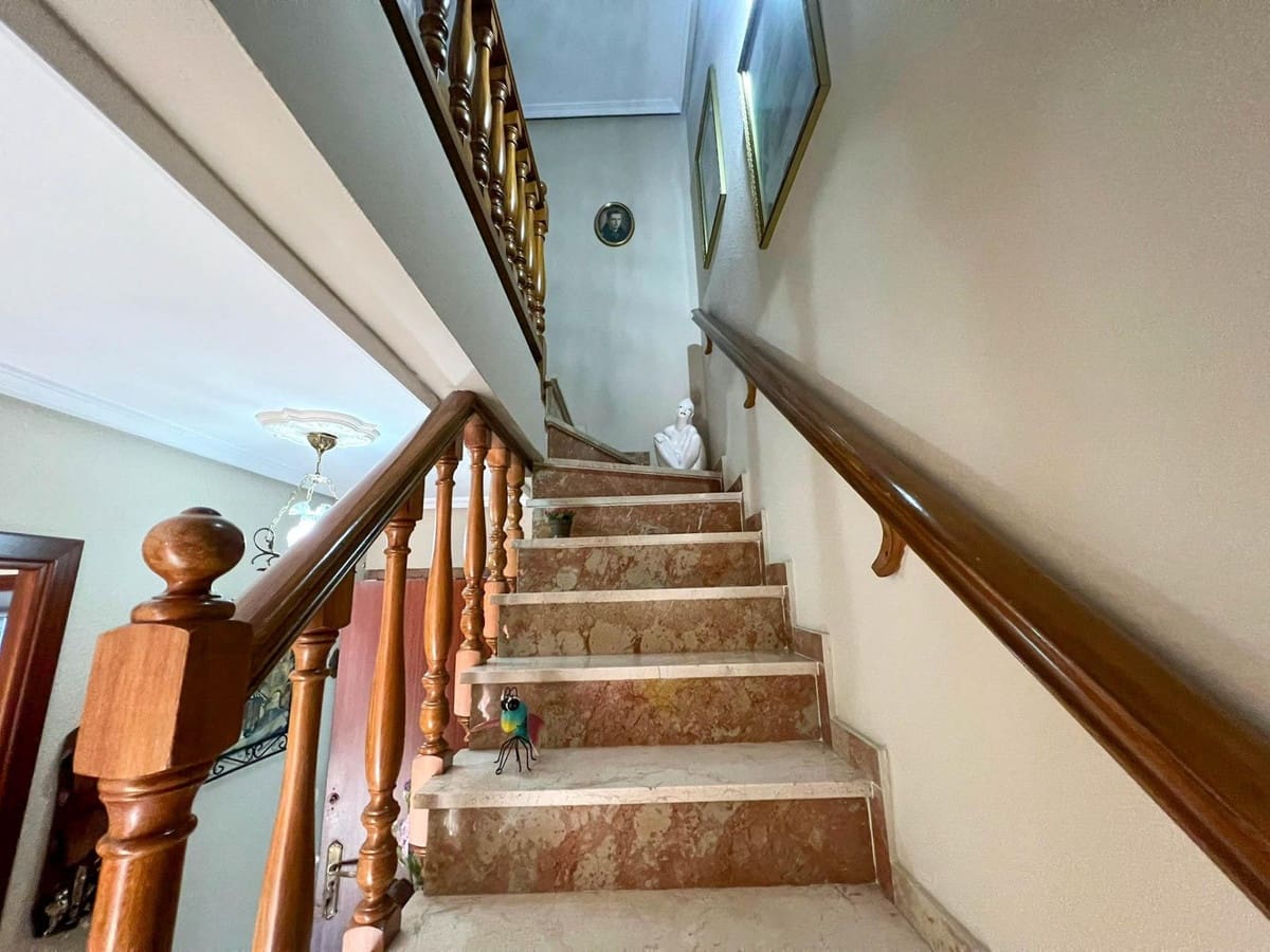 Chalet de 3 habitaciones en Mijas en venta - 475.000 € (Ref: 9701535)