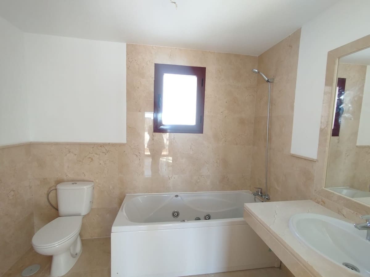 3 quarto Casa em Banda para venda em Bahia de Casares - 499 000 € (Ref: 9701536)