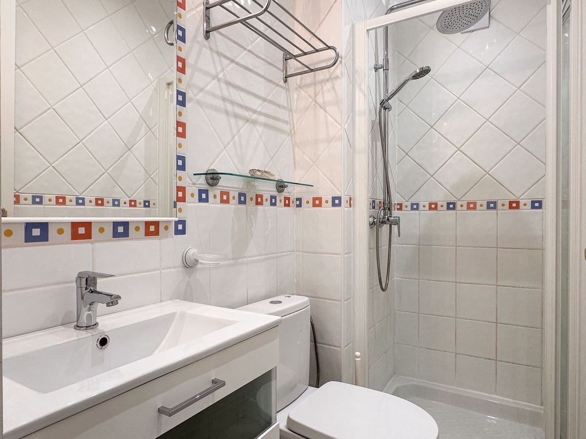 4 slaapkamer Villa te koop in Estepona met zwembad garage - € 899.000 (Ref: 9701537)