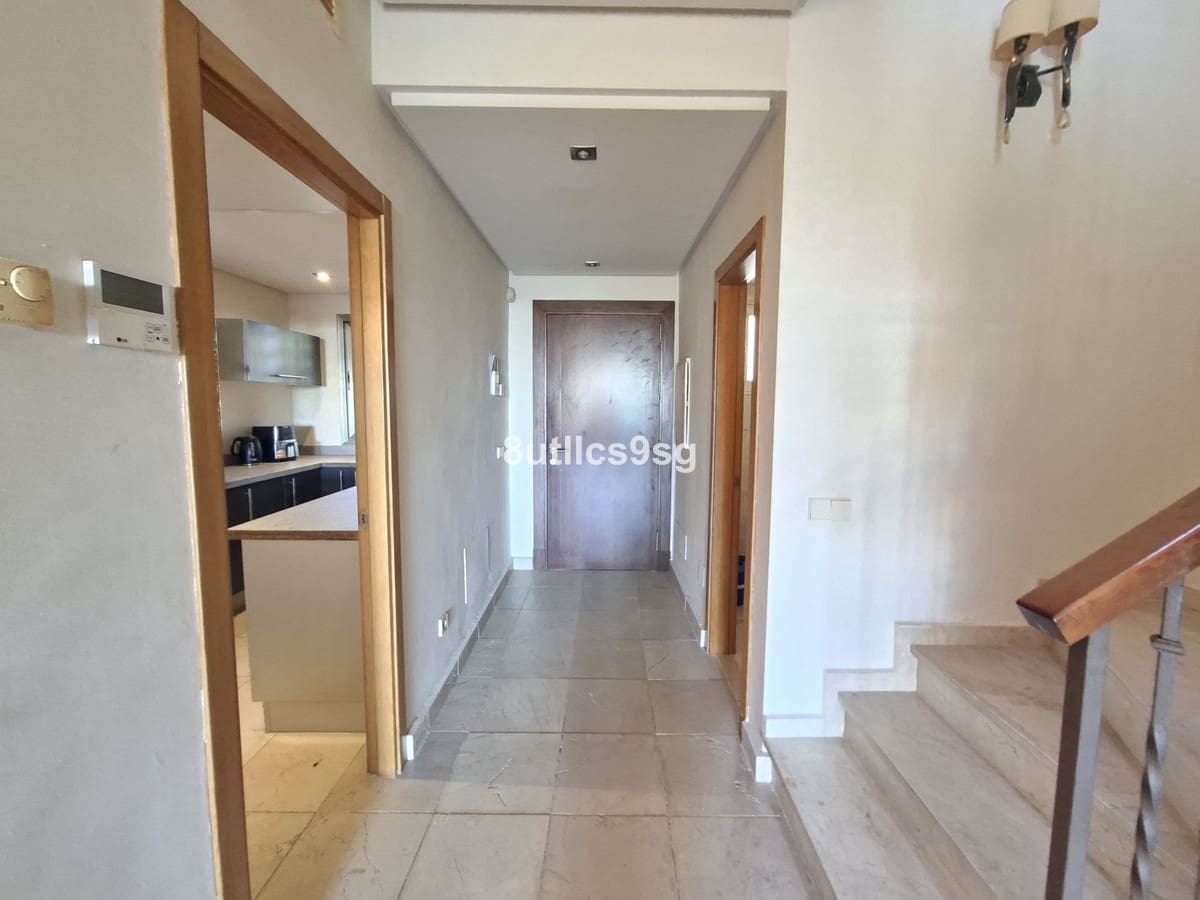 2 soveværelse Byhus til salg i Manilva med swimmingpool - € 479.000 (Ref: 9701538)