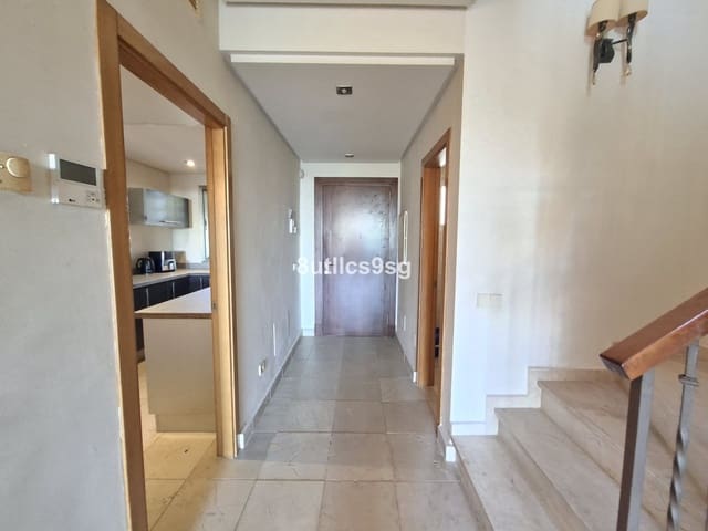 2 soveværelse Byhus til salg i Manilva Pueblo, Manilva med swimmingpool - € 479.000 (Ref: 9701538)