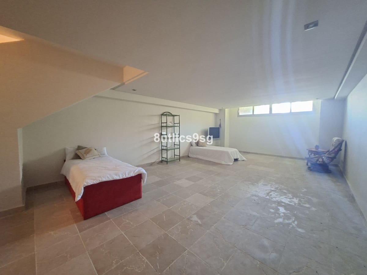 2 bedroom Townhouse for sale in Manilva with pool - € 479,000 (Ref: 9701538)
