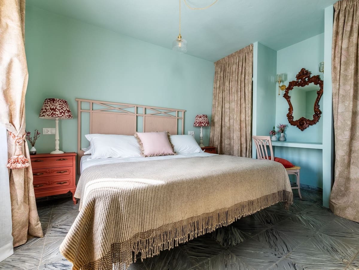 Casa de 4 habitaciones en San Pedro de Alcantara en venta con piscina - 590.000 € (Ref: 9701539)