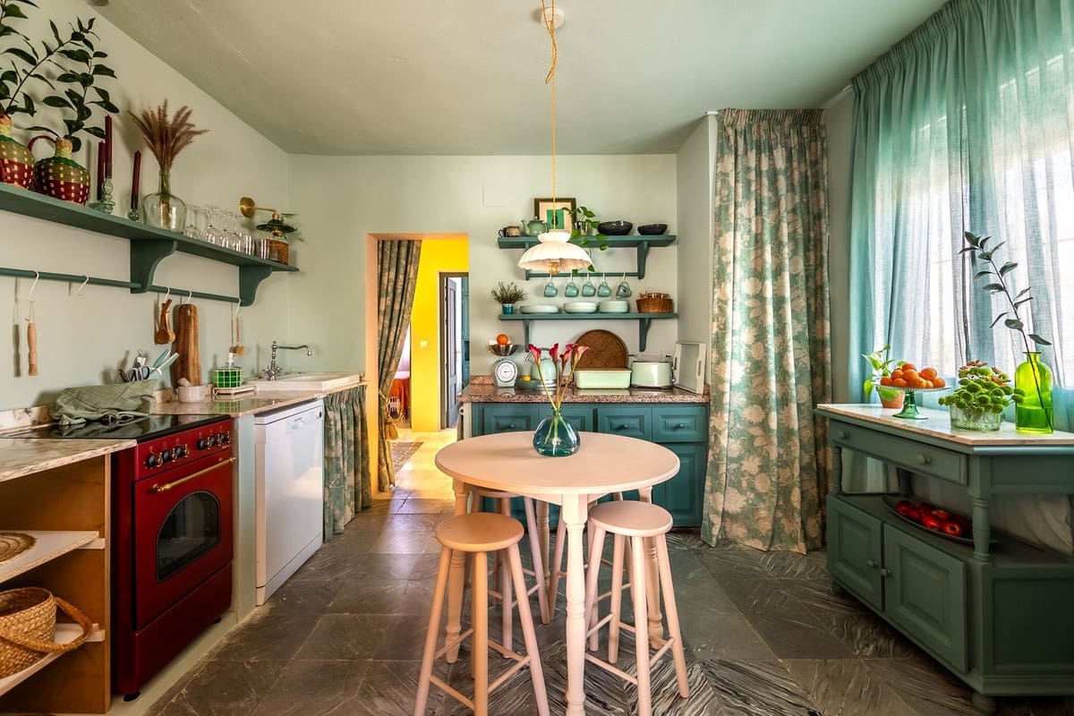 4 bedroom Townhouse for sale in San Pedro de Alcantara with pool - € 599,000 (Ref: 9701539)