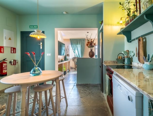 4 camera da letto Casa in vendita in San Pedro de Alcántara Pueblo, Marbella con piscina - 599.000 € (Rif: 9701539)