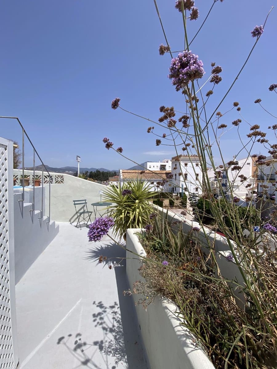 4 bedroom Townhouse for sale in San Pedro de Alcantara with pool - € 599,000 (Ref: 9701539)
