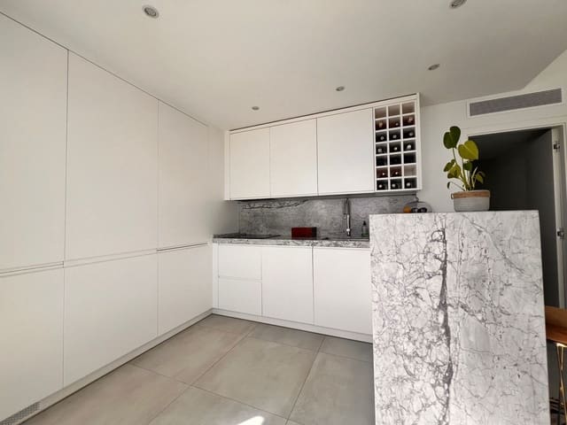 5 soverom Villa til salgs i La Cala de Mijas, Mijas med svømmebasseng garasje - € 1 450 000 (Ref: 9701544)