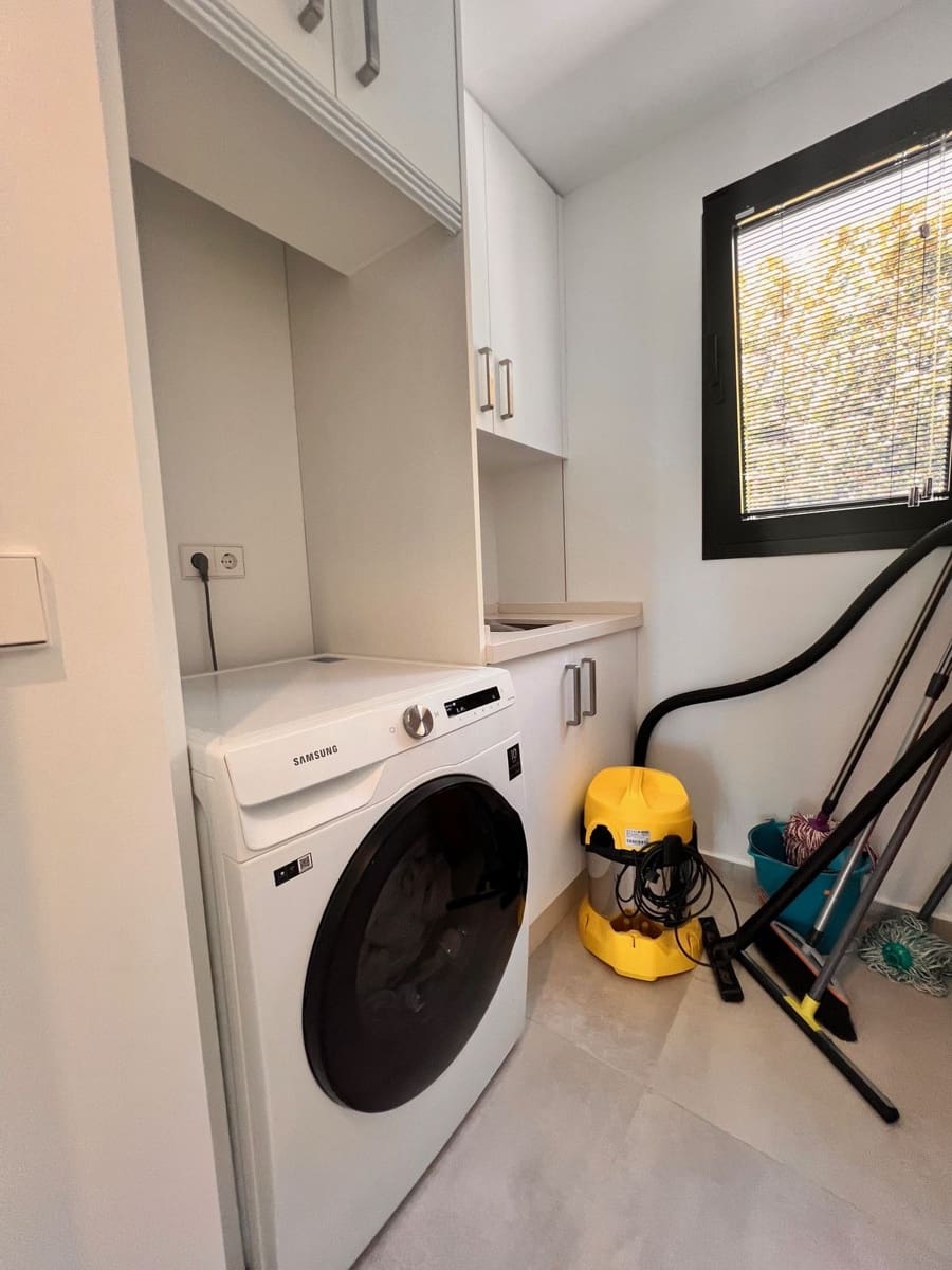 5 soverom Villa til salgs i La Cala de Mijas med svømmebasseng garasje - € 1 450 000 (Ref: 9701544)