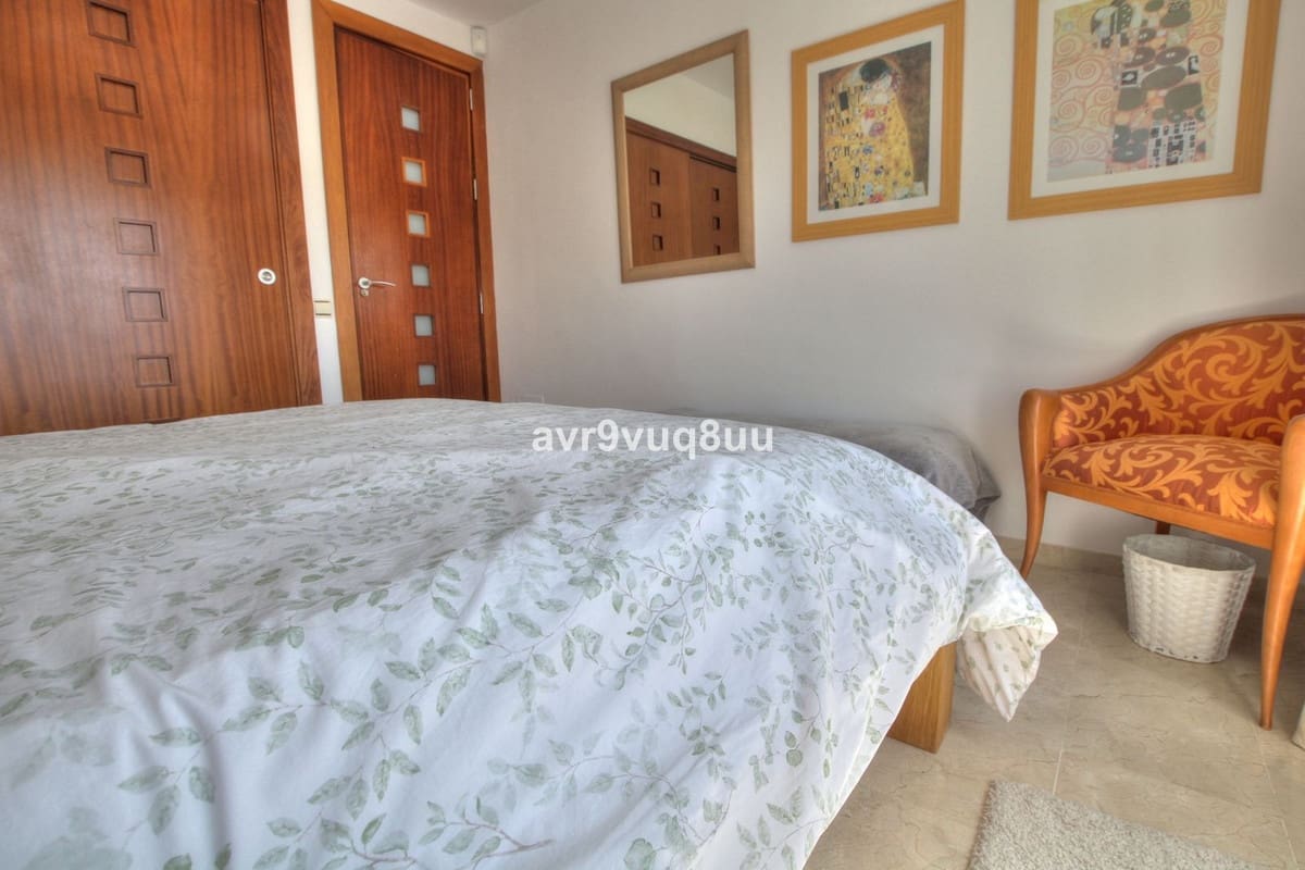 3 soveværelse Byhus til salg i La Cala Golf med swimmingpool garage - € 630.000 (Ref: 9701545)