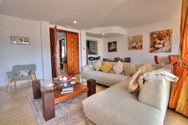 3 soveværelse Byhus til salg i La Cala Golf, Mijas med swimmingpool garage - € 630.000 (Ref: 9701545)