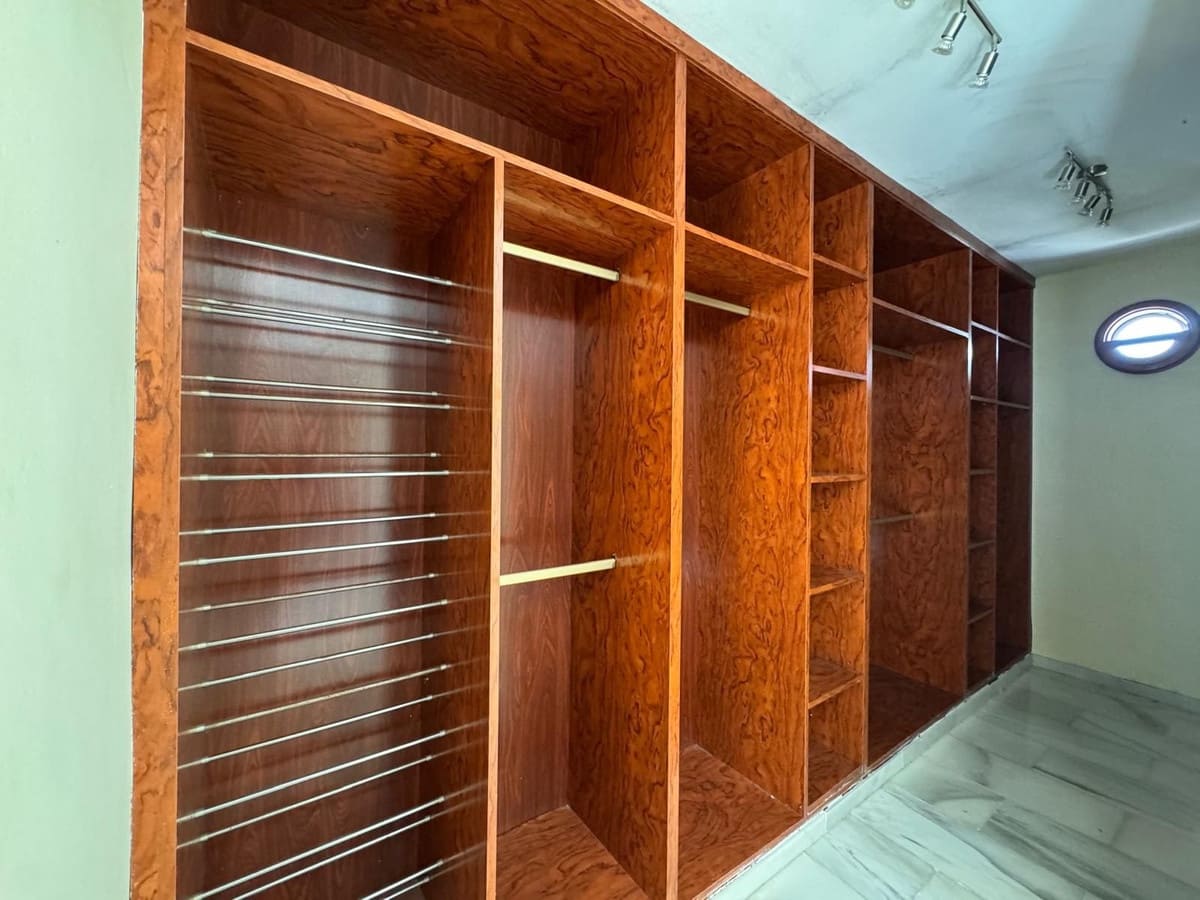 4 sypialnia Willa na sprzedaż w Estepona z basenem garażem - 1 800 000 € (Ref: 9701546)