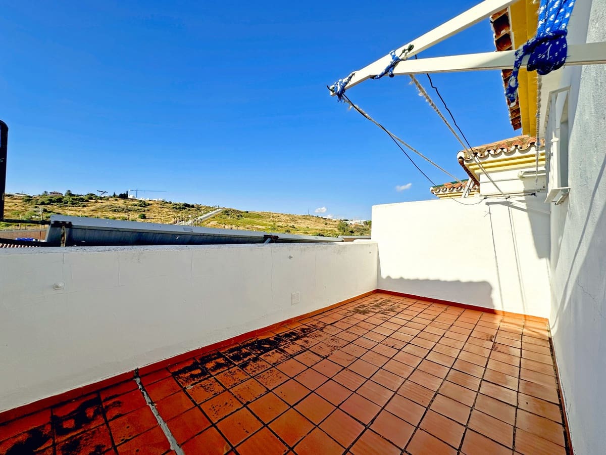 3 Zimmer Haus zu verkaufen in Estepona - 579.000 € (Ref: 9701550)