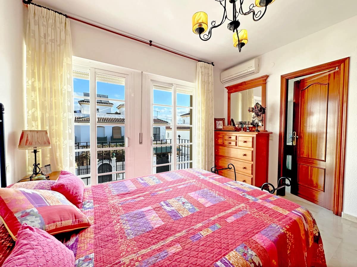 3 Zimmer Haus zu verkaufen in Estepona - 579.000 € (Ref: 9701550)