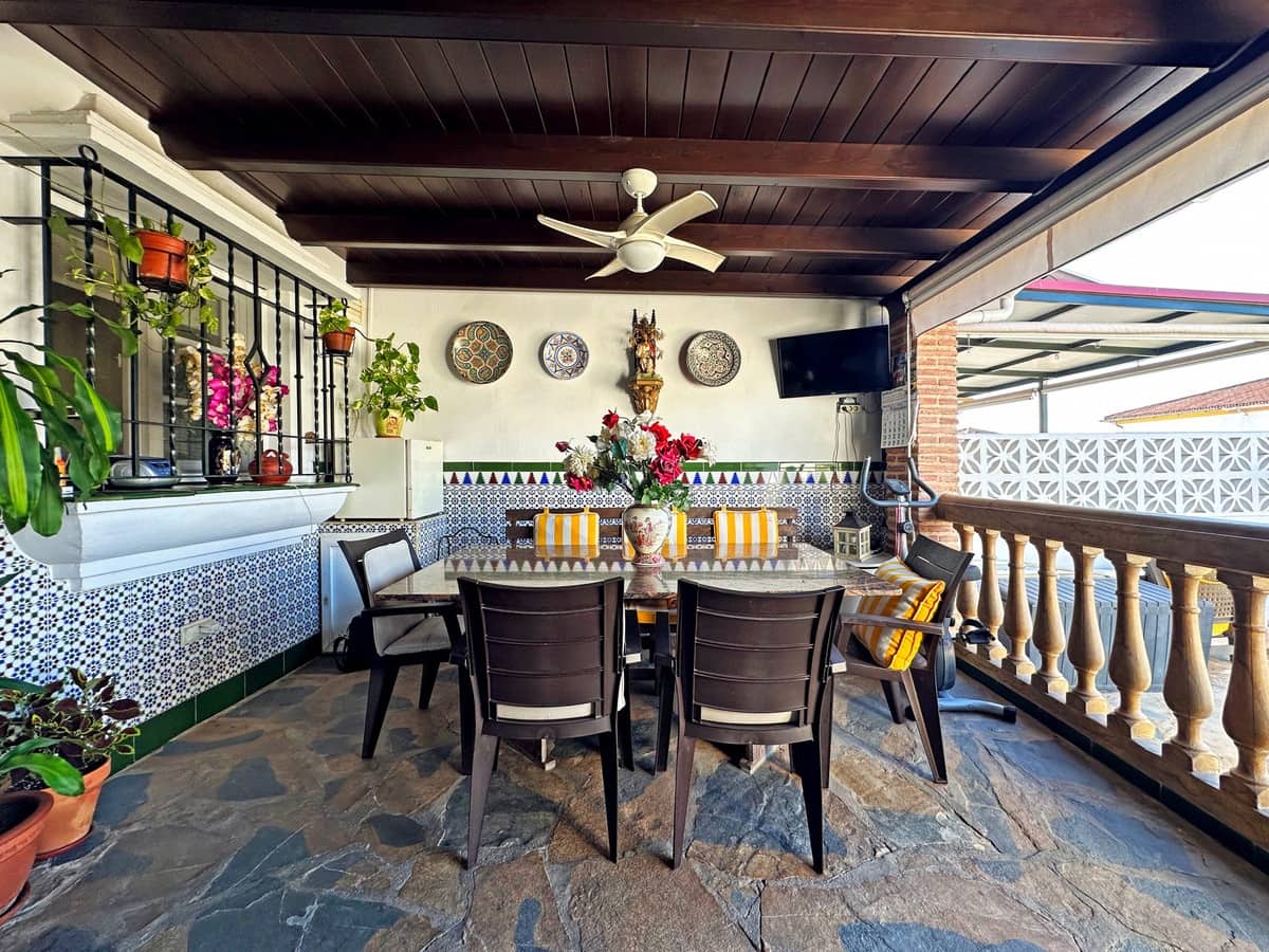 3 Zimmer Haus zu verkaufen in Estepona - 579.000 € (Ref: 9701550)