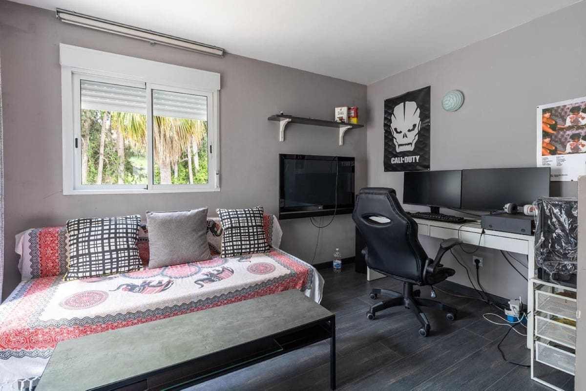 3 bedroom Townhouse for sale in Nueva Andalucia - € 689,400 (Ref: 9701553)