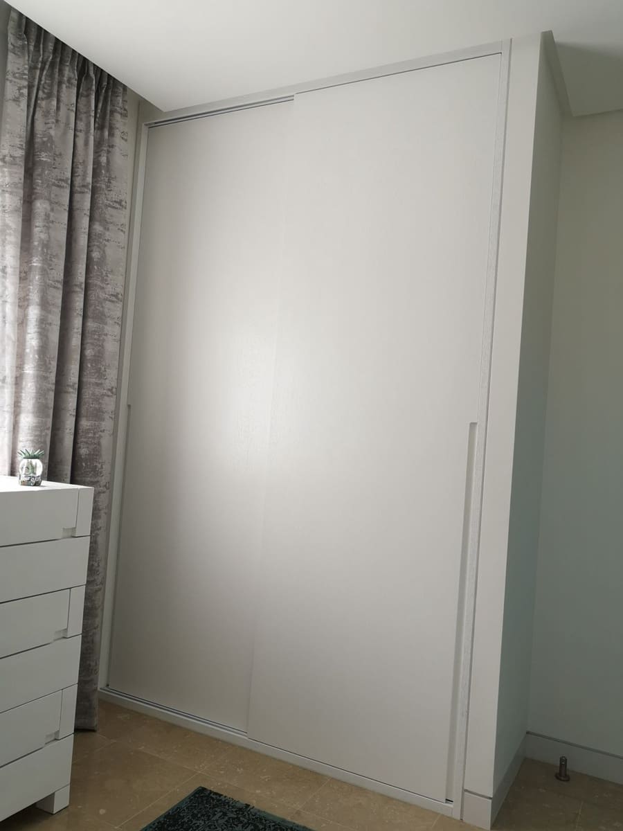 Pareado de 4 habitaciones en Estepona en venta con piscina garaje - 595.000 € (Ref: 9701554)