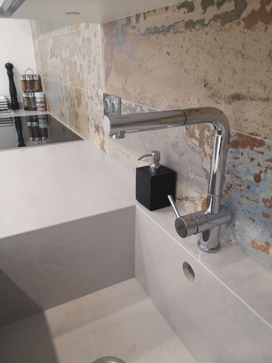 Pareado de 4 habitaciones en Estepona en venta con piscina garaje - 595.000 € (Ref: 9701554)