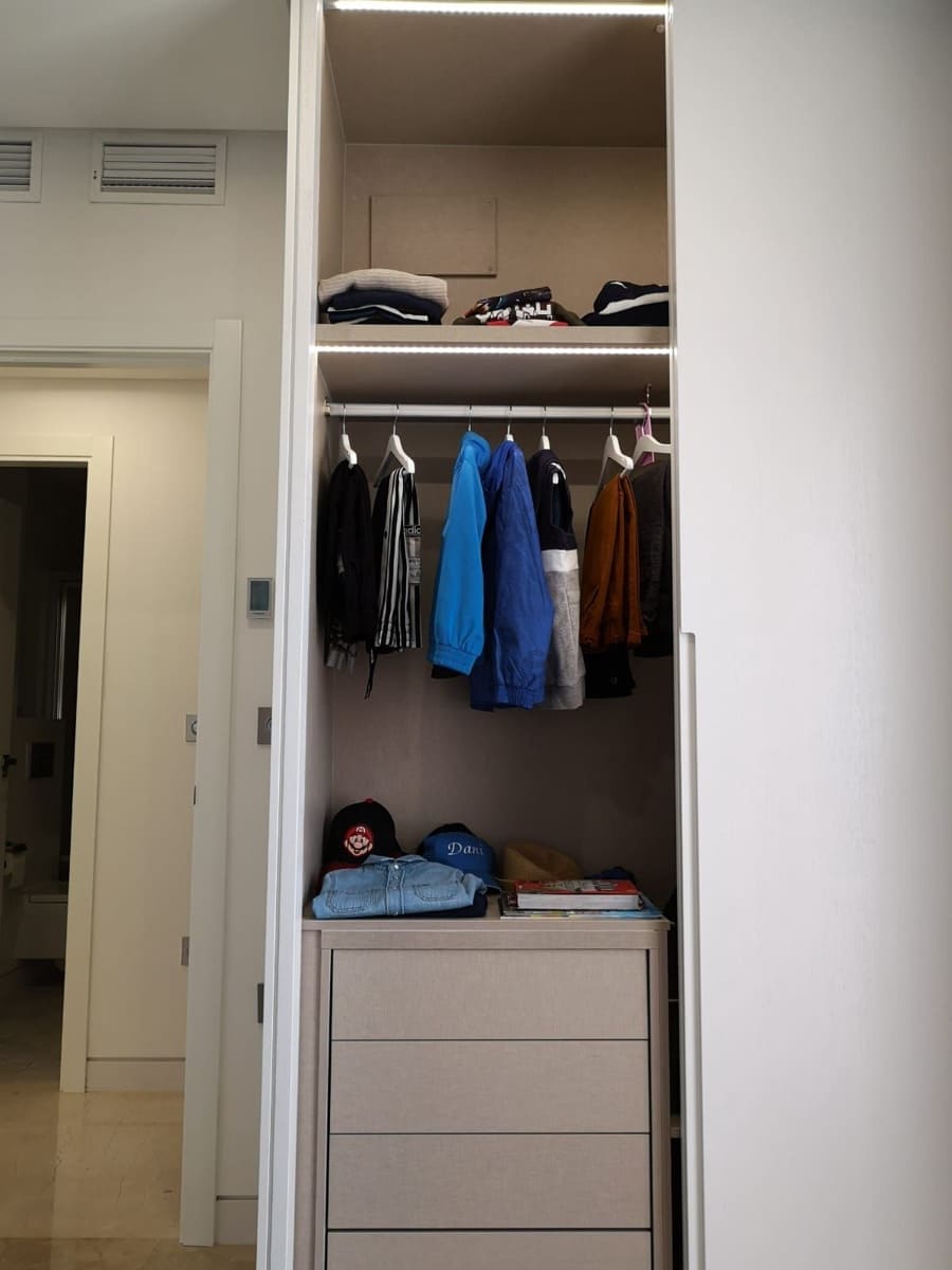 Pareado de 4 habitaciones en Estepona en venta con piscina garaje - 595.000 € (Ref: 9701554)