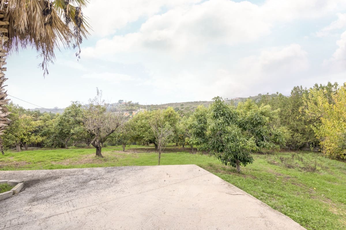 3 chambre Finca/Maison de Campagne à vendre à El Padron avec piscine garage - 695 000 € (Ref: 9701565)