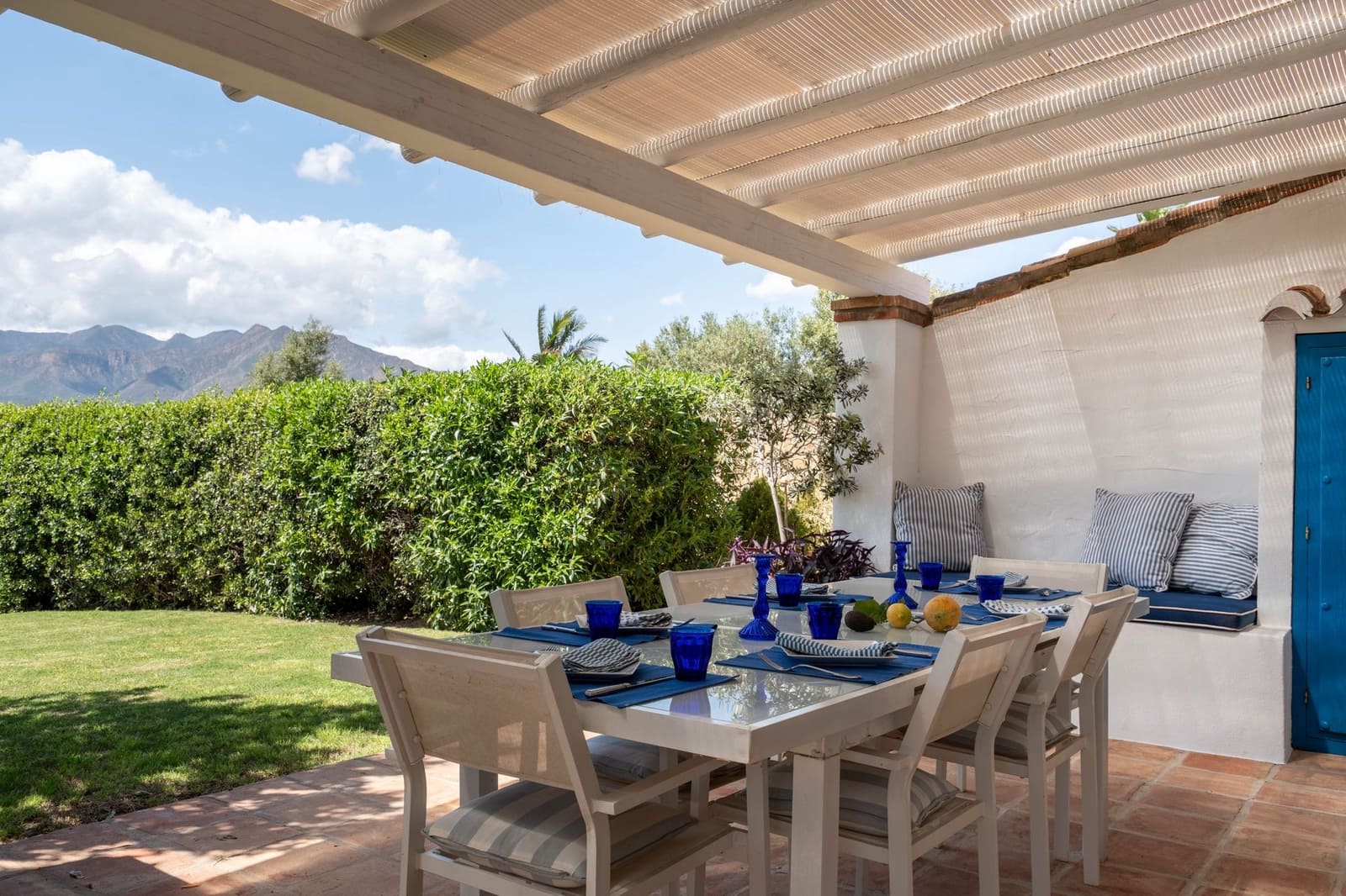 4 Zimmer Villa zu verkaufen in Mijas Costa mit Pool - 1.650.000 € (Ref: 9704997)