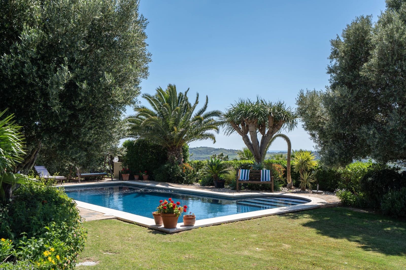 4 Zimmer Villa zu verkaufen in Mijas Costa mit Pool - 1.650.000 € (Ref: 9704997)