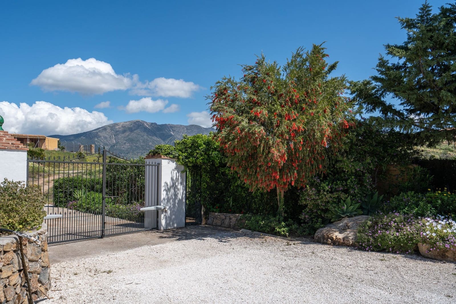 4 Zimmer Villa zu verkaufen in Mijas Costa mit Pool - 1.650.000 € (Ref: 9704997)