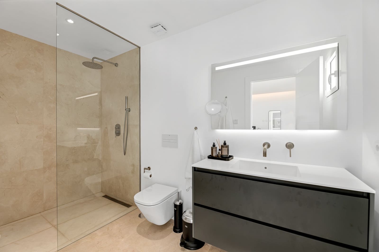 2 soveværelse Penthouse til salg i Puerto Banus - € 1.395.000 (Ref: 9705000)