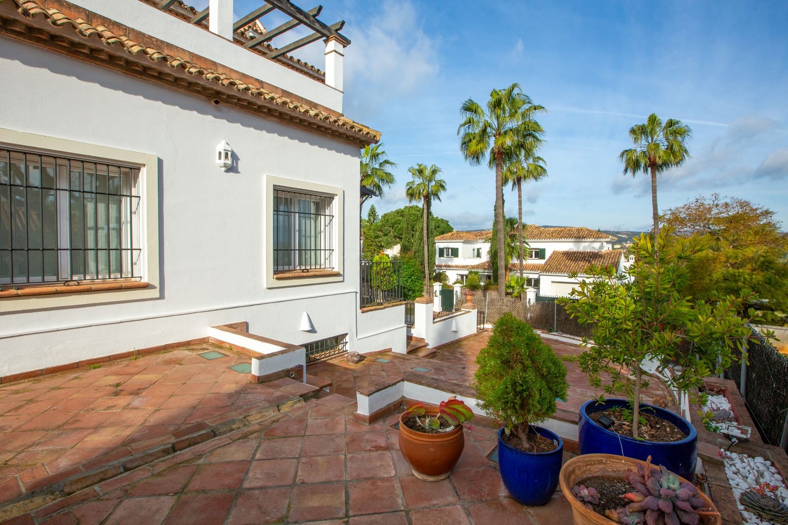 Chalet de 5 habitaciones en Sotogrande en venta con piscina - 1.500.000 € (Ref: 9705001)