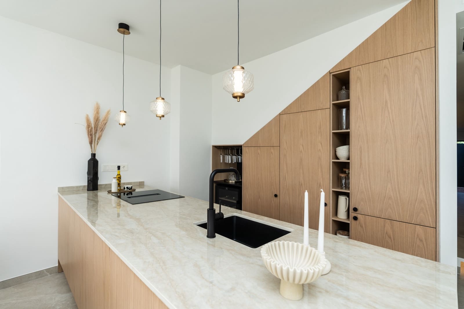 4 bedroom Townhouse for sale in Nueva Andalucia with pool - € 1,499,000 (Ref: 9705003)