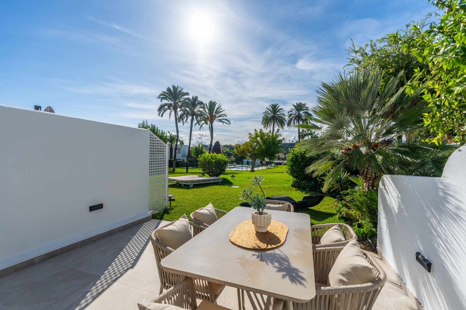 4 bedroom Townhouse for sale in Nueva Andalucia with pool - € 1,499,000 (Ref: 9705003)