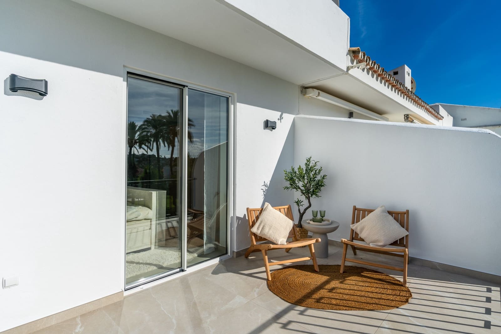 4 bedroom Townhouse for sale in Nueva Andalucia with pool - € 1,499,000 (Ref: 9705003)