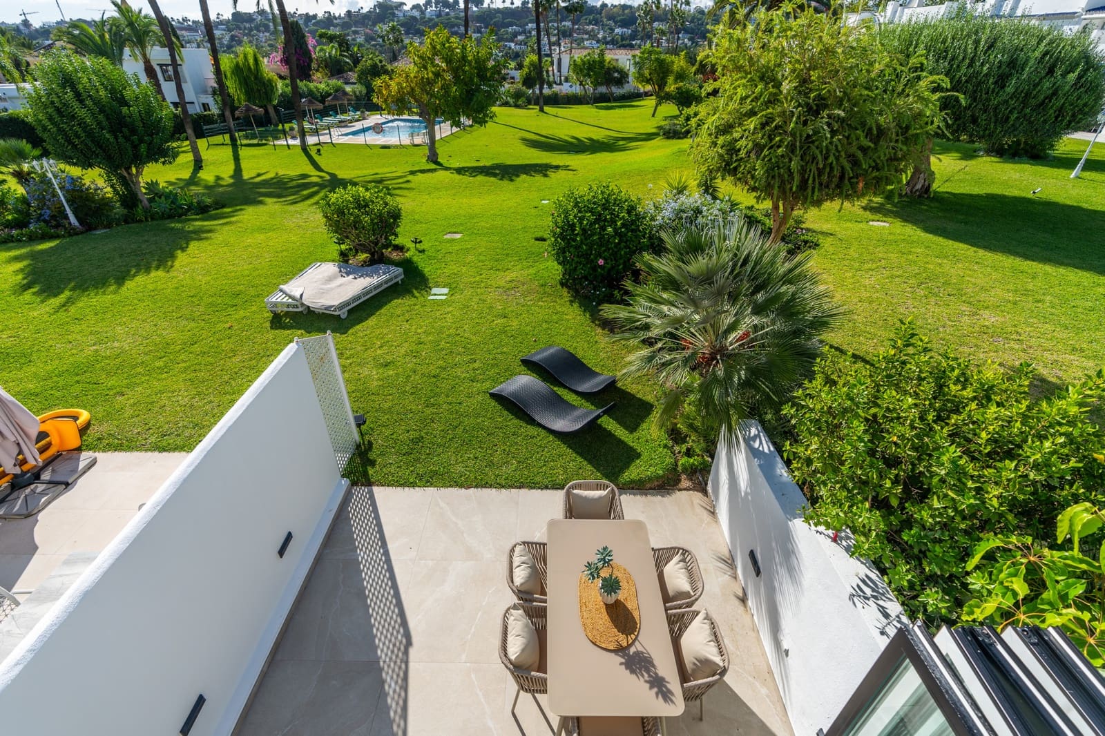 4 bedroom Townhouse for sale in Nueva Andalucia with pool - € 1,499,000 (Ref: 9705003)