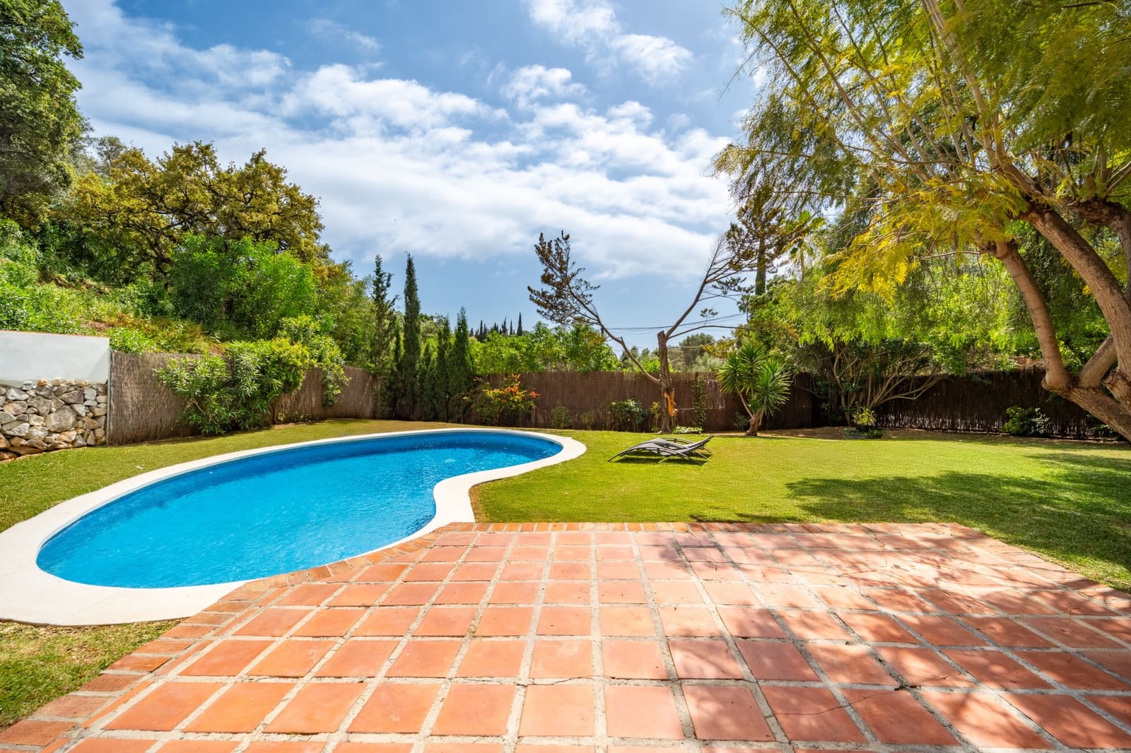 4 slaapkamer Villa te koop in Marbella met zwembad - € 1.290.000 (Ref: 9705005)