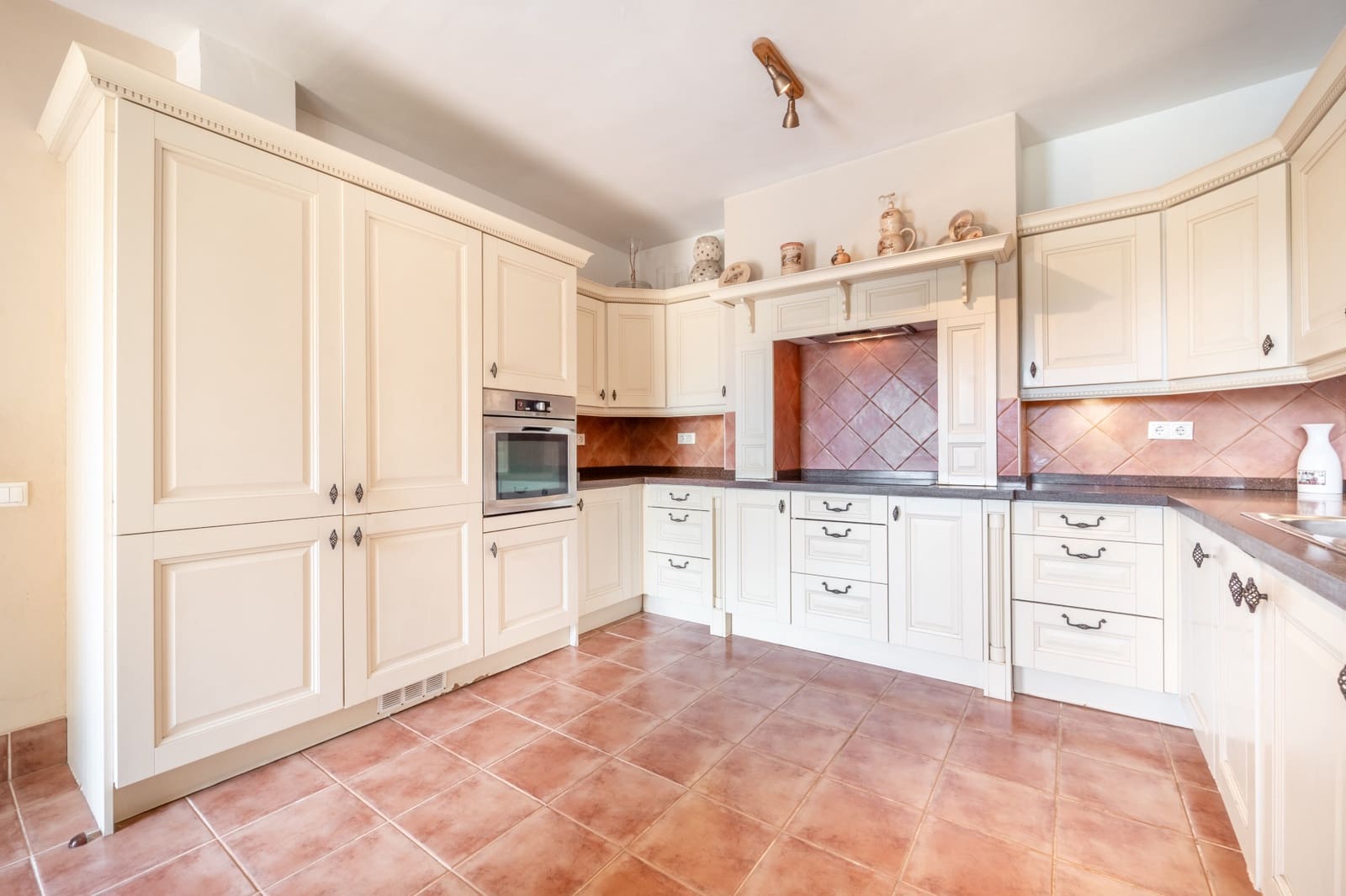 4 slaapkamer Villa te koop in Marbella met zwembad - € 1.290.000 (Ref: 9705005)