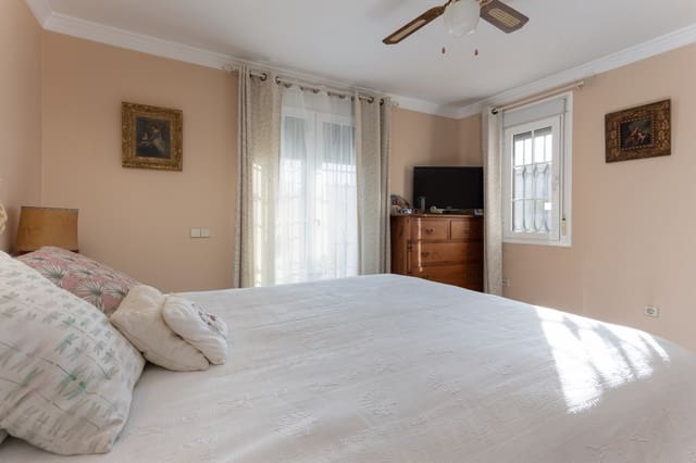 4 sovrum Villa till salu i San Pedro de Alcántara Pueblo, Marbella - 1 550 000 € (Ref: 9705007)