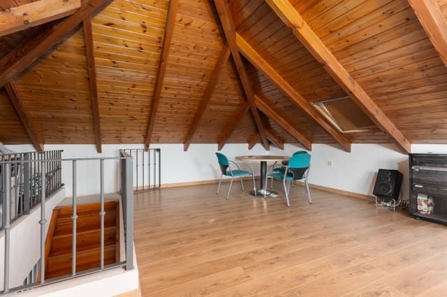 4 sovrum Villa till salu i San Pedro de Alcántara Pueblo, Marbella - 1 550 000 € (Ref: 9705007)