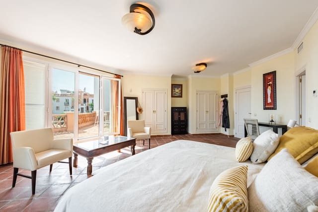 5 chambre Villa/Maison à vendre à Casares Pueblo, Casares avec piscine - 1 595 000 € (Ref: 9705008)