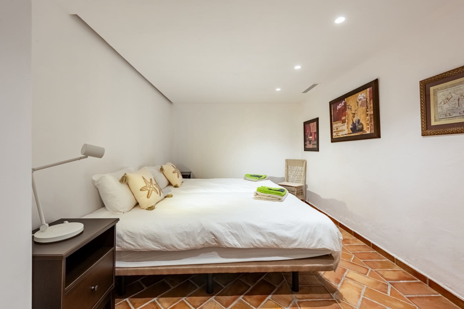 5 chambre Villa/Maison à vendre à Casares avec piscine - 1 595 000 € (Ref: 9705008)