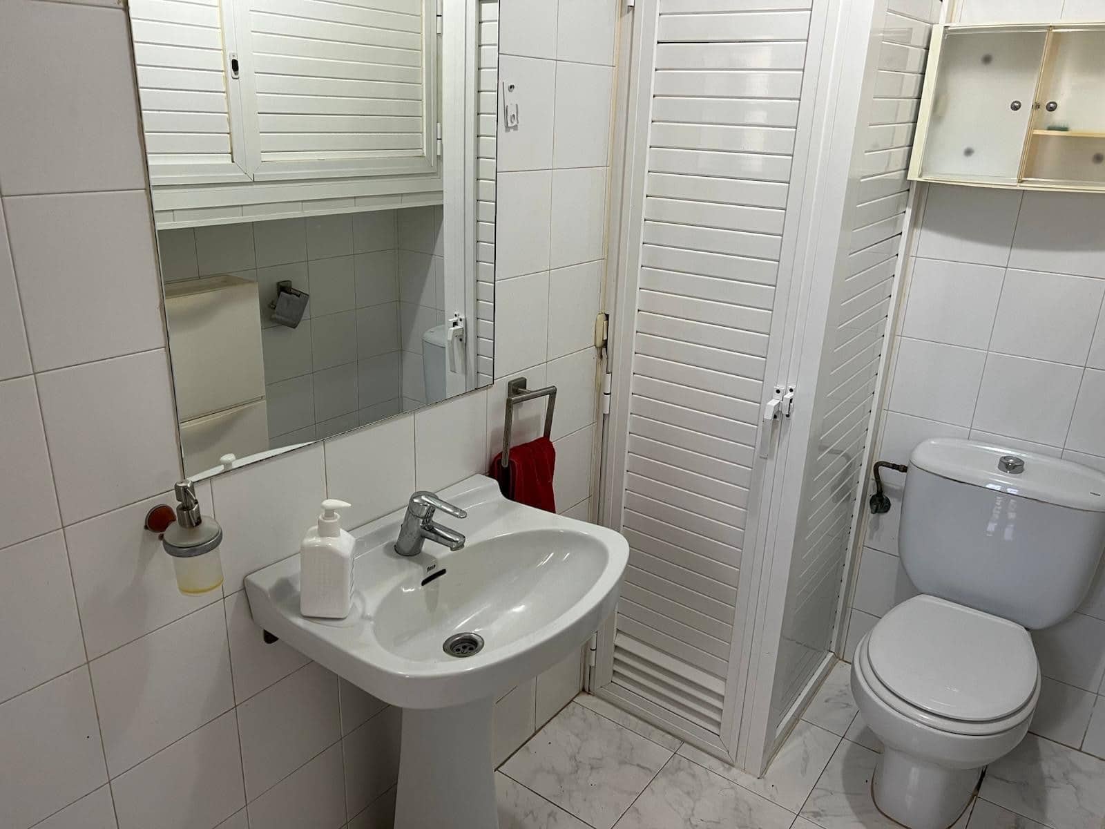 4 bedroom Villa for sale in Nueva Andalucia with pool - € 835,000 (Ref: 9705014)