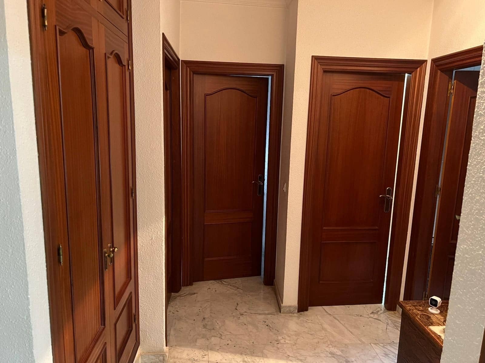 4 bedroom Villa for sale in Nueva Andalucia with pool - € 835,000 (Ref: 9705014)