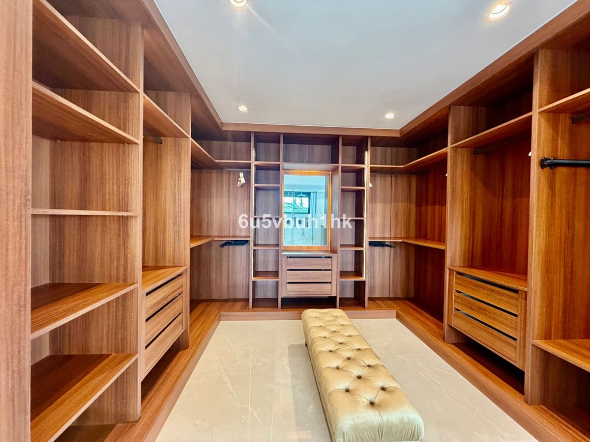 4 soveværelse Villa til salg i Benalmadena Costa med swimmingpool - € 1.250.000 (Ref: 9705016)