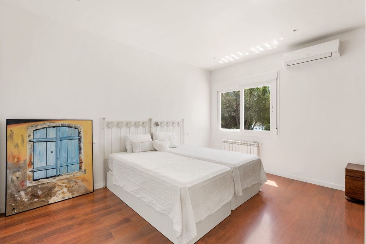 4 bedroom Villa for sale in Mijas Golf with pool - € 1,380,000 (Ref: 9705017)