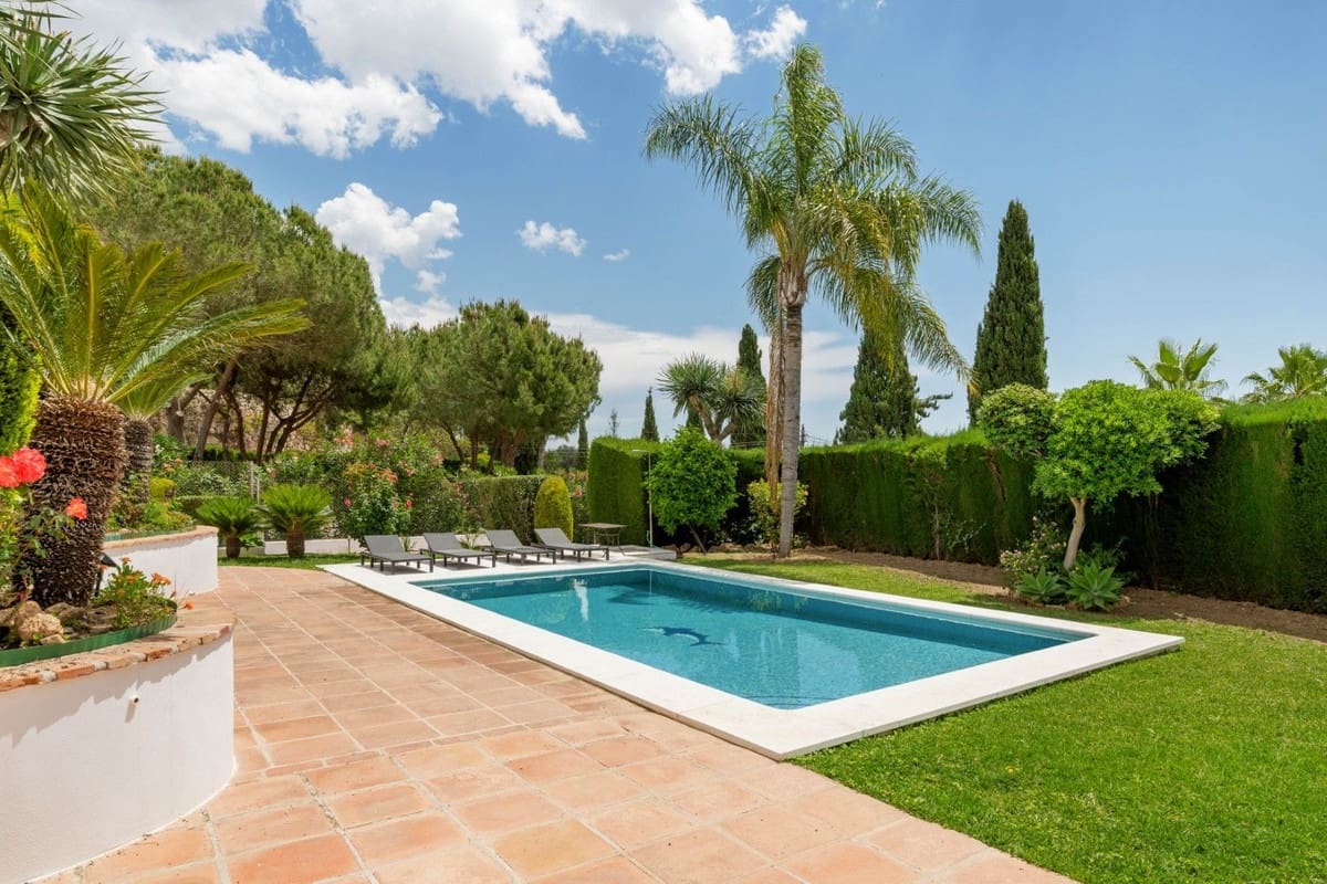 4 bedroom Villa for sale in Mijas Golf with pool - € 1,380,000 (Ref: 9705017)